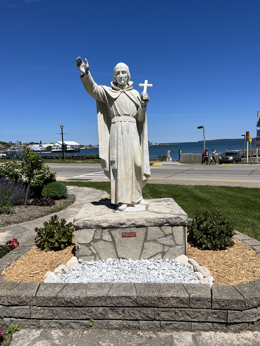 Statue of Father Marquette